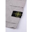 Heren Bermuda Stone Island L100L08 S0003.V0061 - PEARL GR. Direct leverbaar uit de webshop van www.vipshop.nl/.